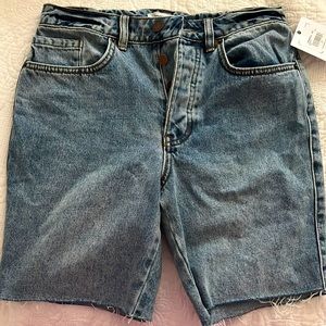 O’Neil shorts size 27